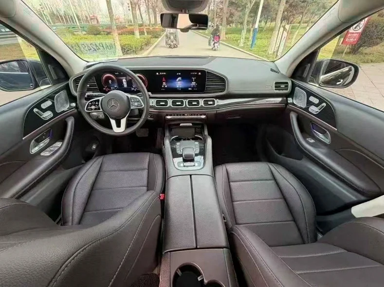 奔驰GLE 后面外观一