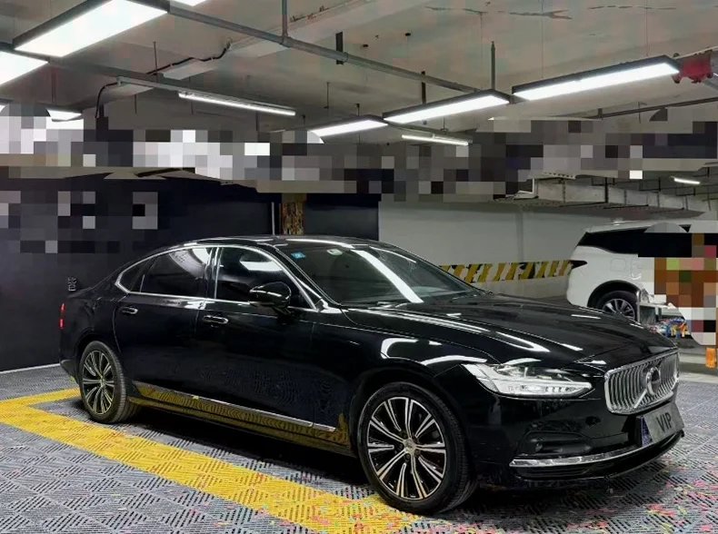 沃尔沃S90 正面外观二