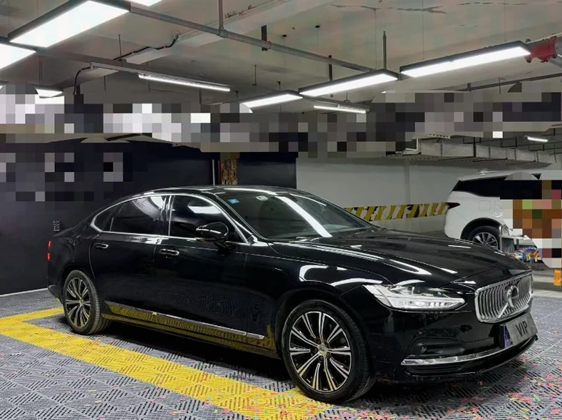 沃尔沃S90 正面外观三