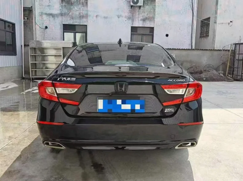 本田雅阁 后面外观三