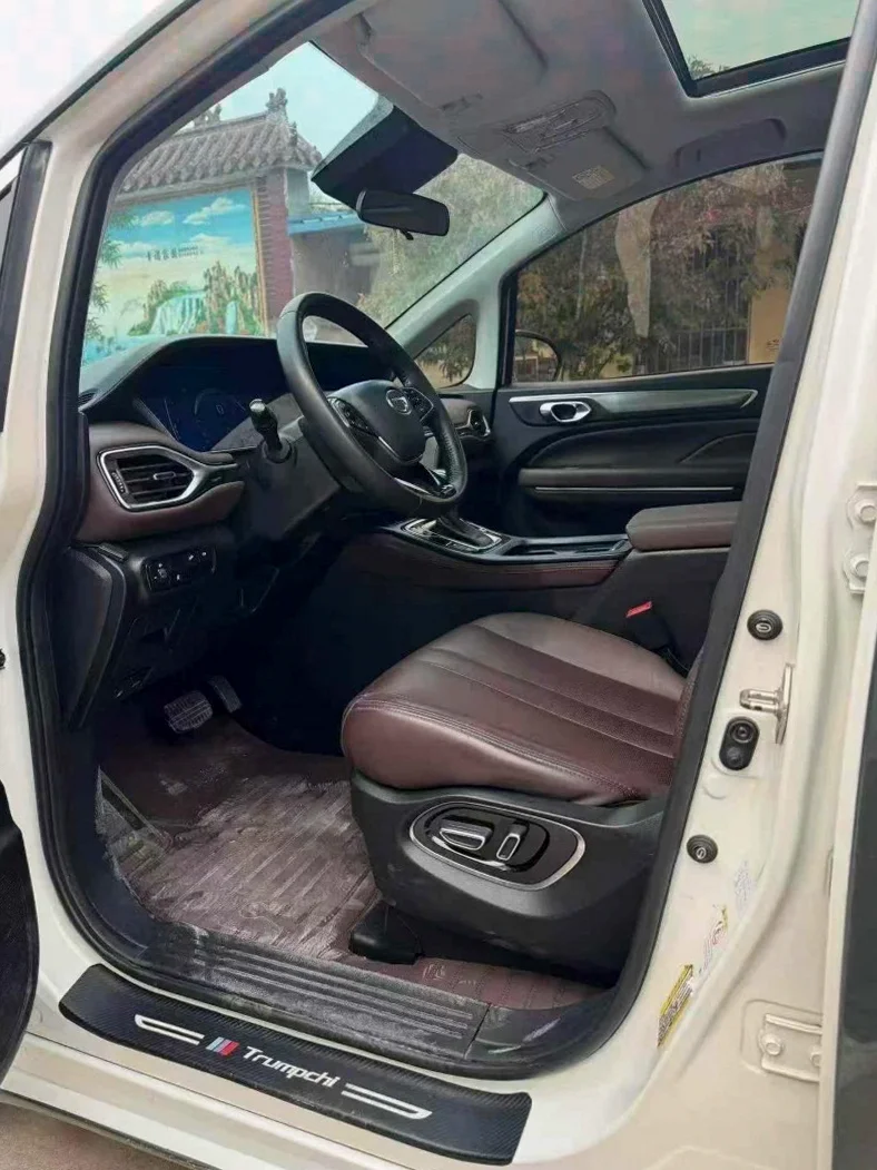 传祺M6 后面外观一