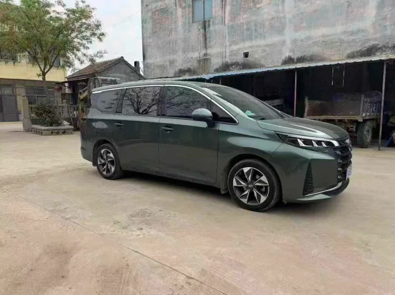 传祺M6 正面外观二