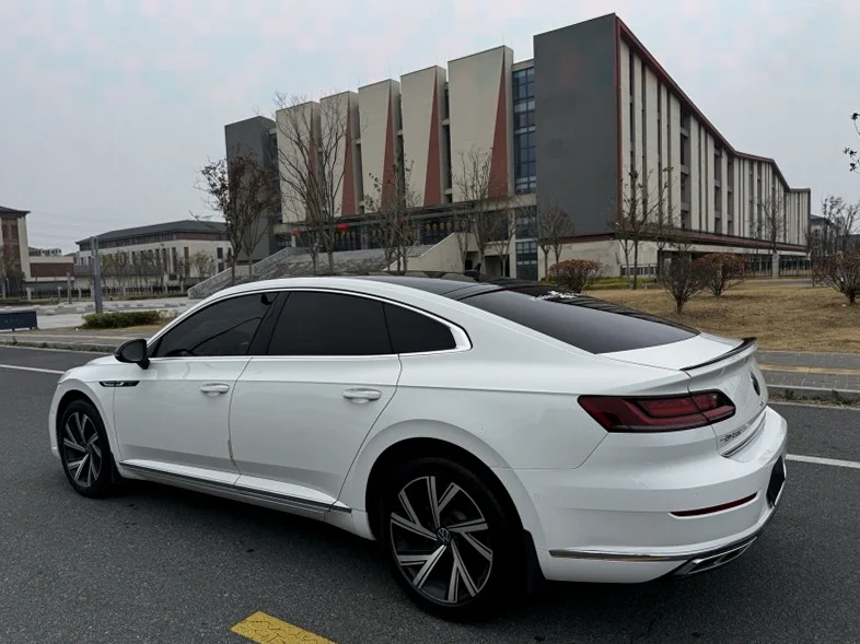 大众CC 后面外观一