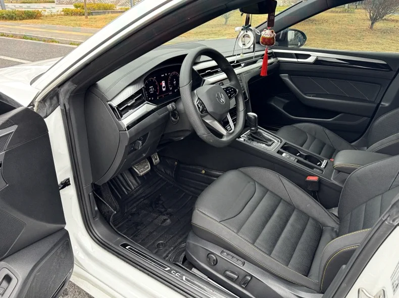 大众CC 后面外观三