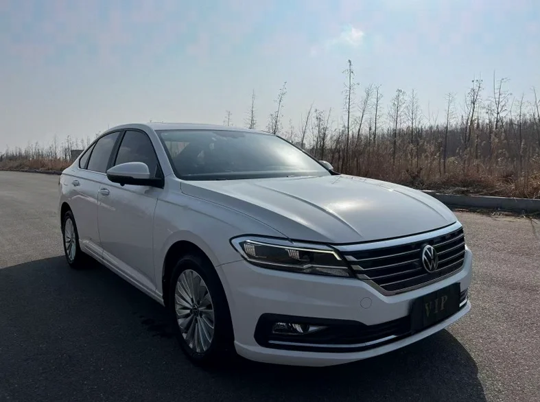 大众朗逸 正面外观二