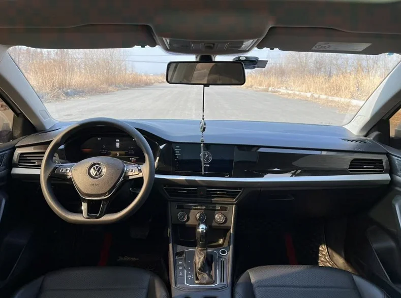 大众朗逸 内饰前排