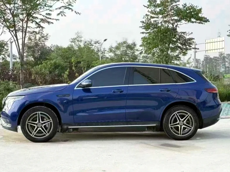 奔驰EQC 内饰前排