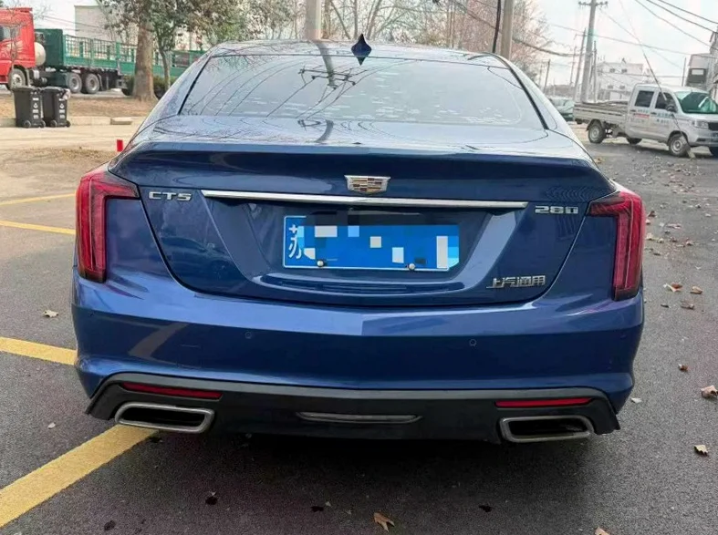 凯迪拉克CT5 驾驶室