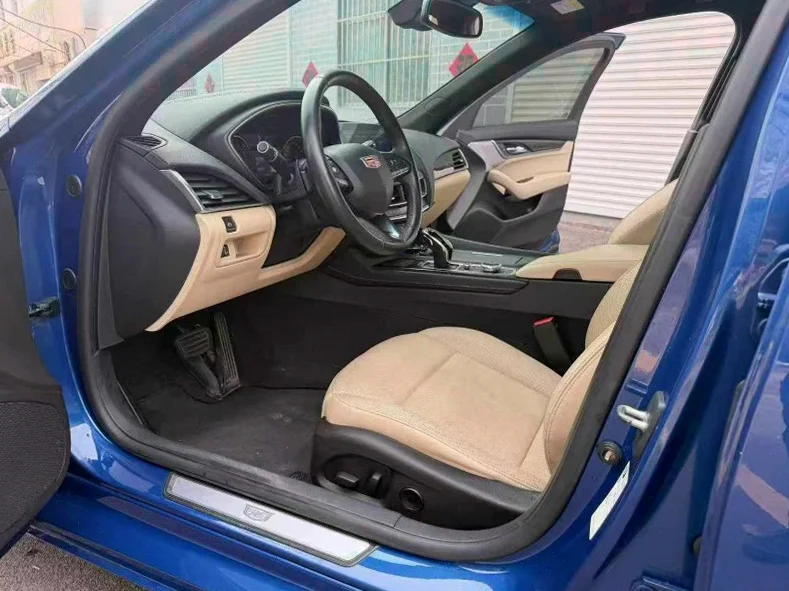 凯迪拉克CT5 后面外观三