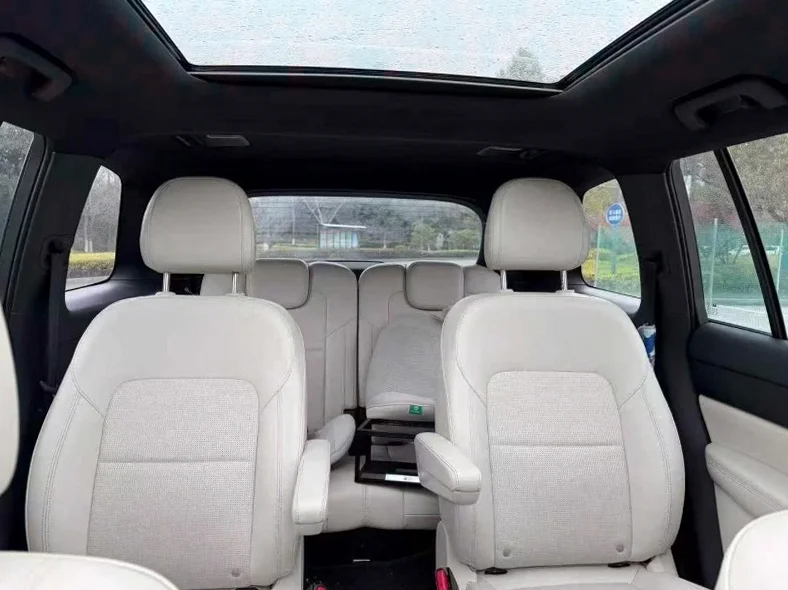 理想ONE 后面外观一