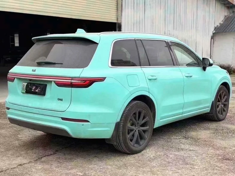 理想ONE 内饰前排