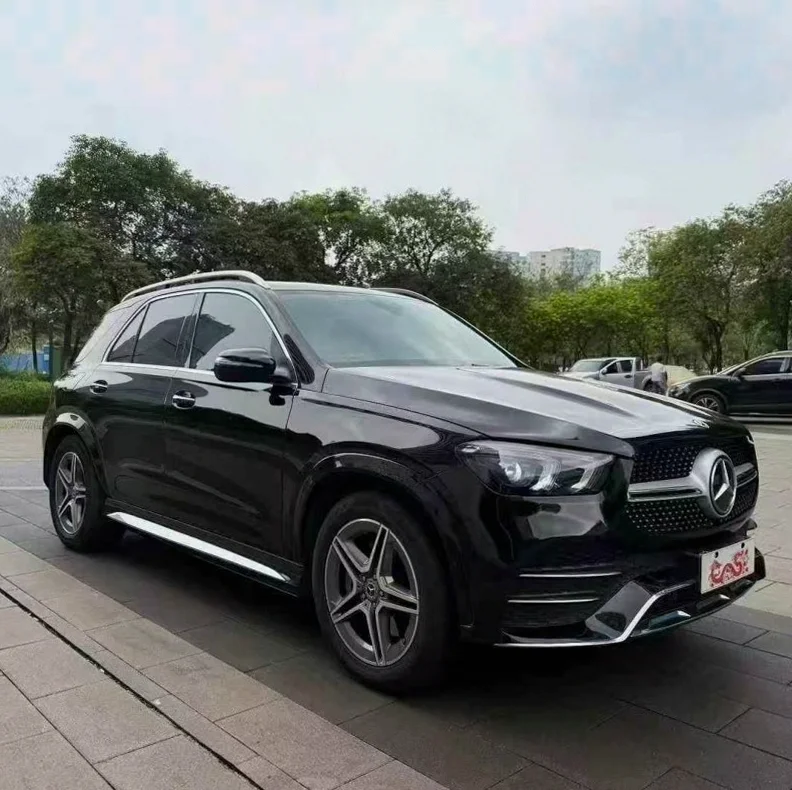 丰田凯美瑞 正面外观二