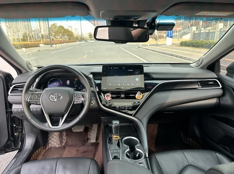 丰田凯美瑞 内饰后排