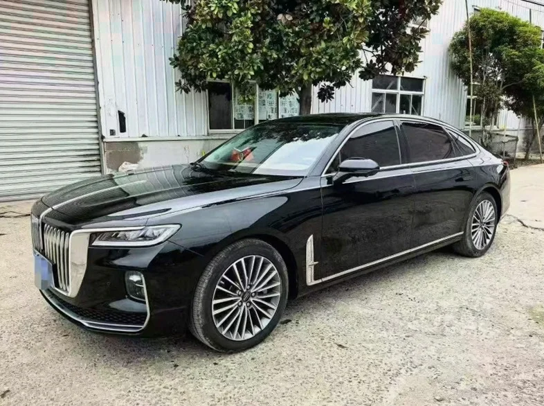 红旗H9 正面外观二