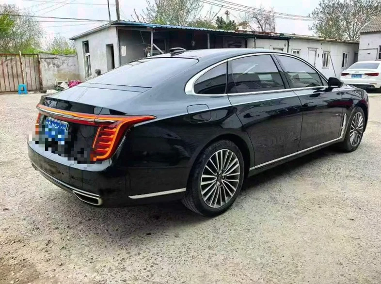 红旗H9 内饰前排