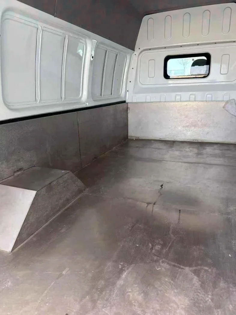 江铃特顺 后面外观三