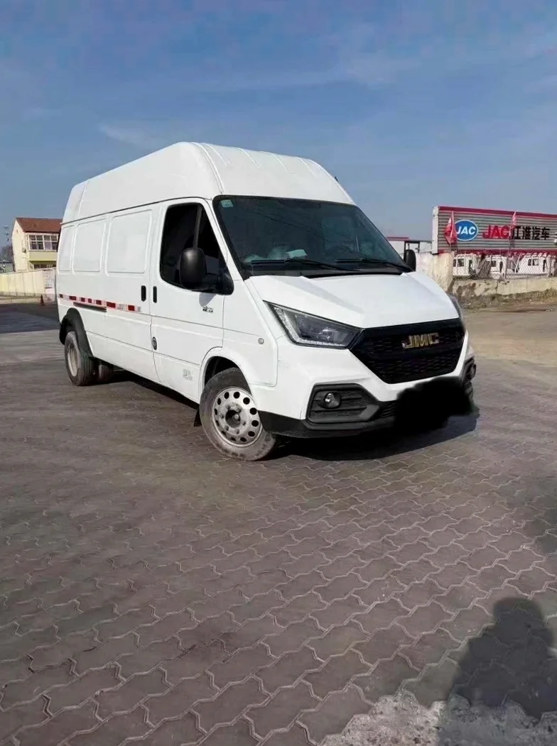 江铃特顺 正面外观二