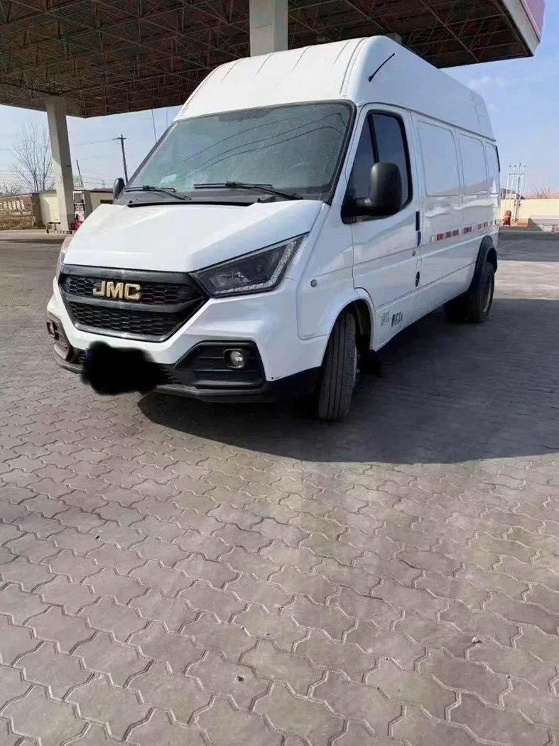 江铃特顺 正面外观三