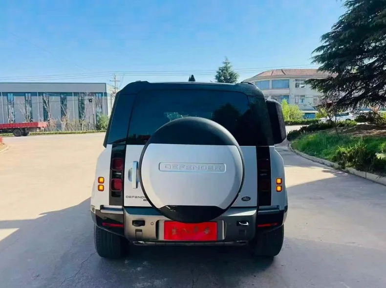 路虎卫士 驾驶室