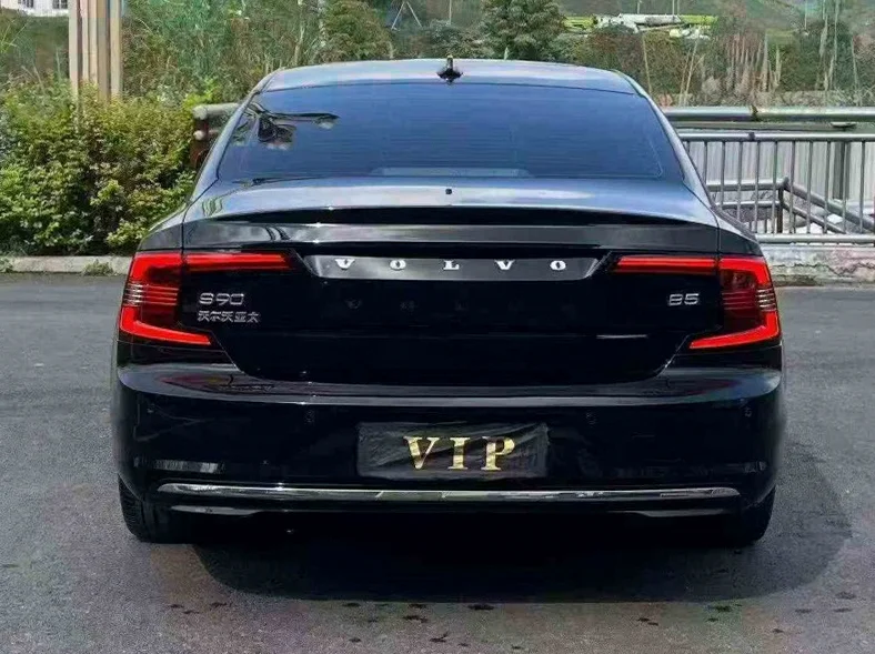 沃尔沃S90 驾驶室