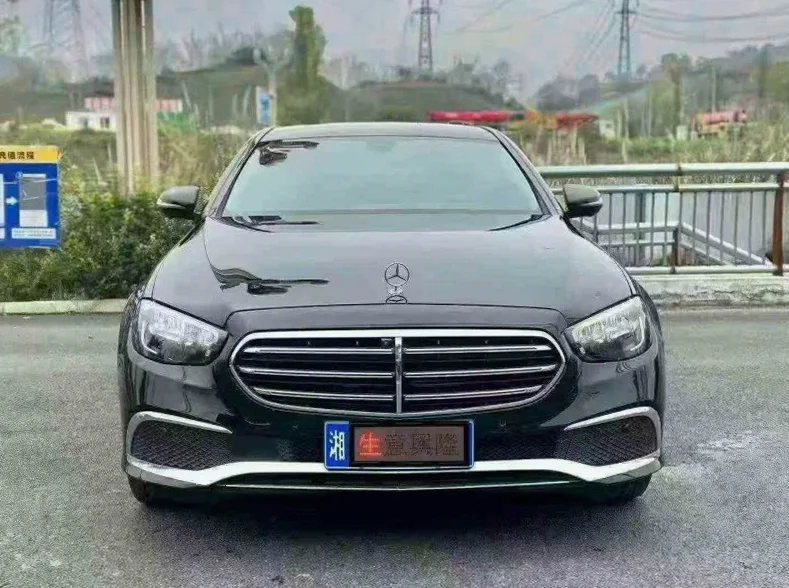 23年奔驰E300L时尚型