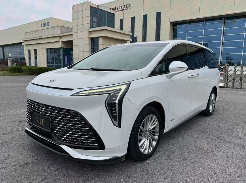 别克世纪 正面外观三