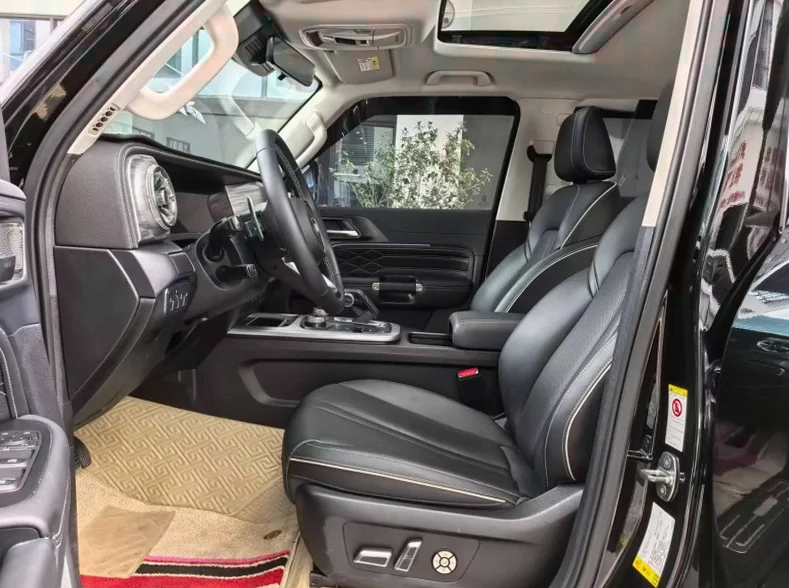 长城汽车坦克 后面外观三