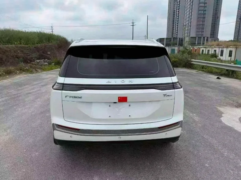 传祺埃安Y 内饰前排