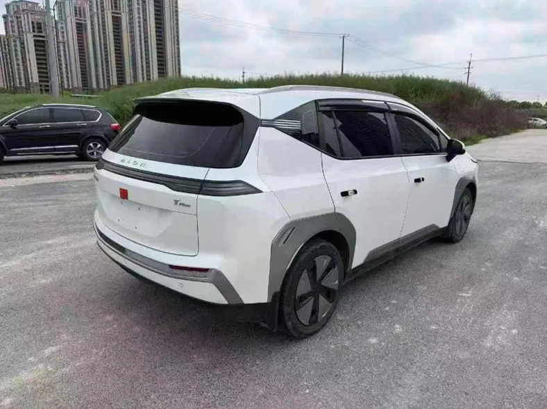 传祺埃安Y 内饰后排