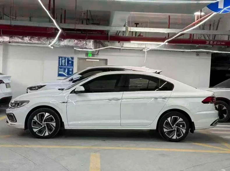 大众宝来 内饰前排