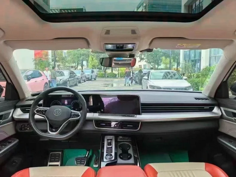 大众揽巡 后面外观一