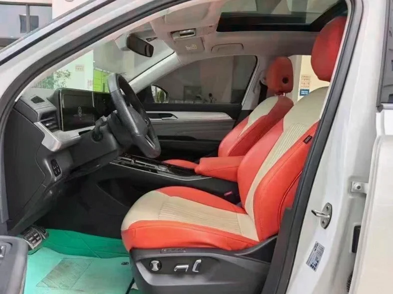 大众揽巡 后面外观三