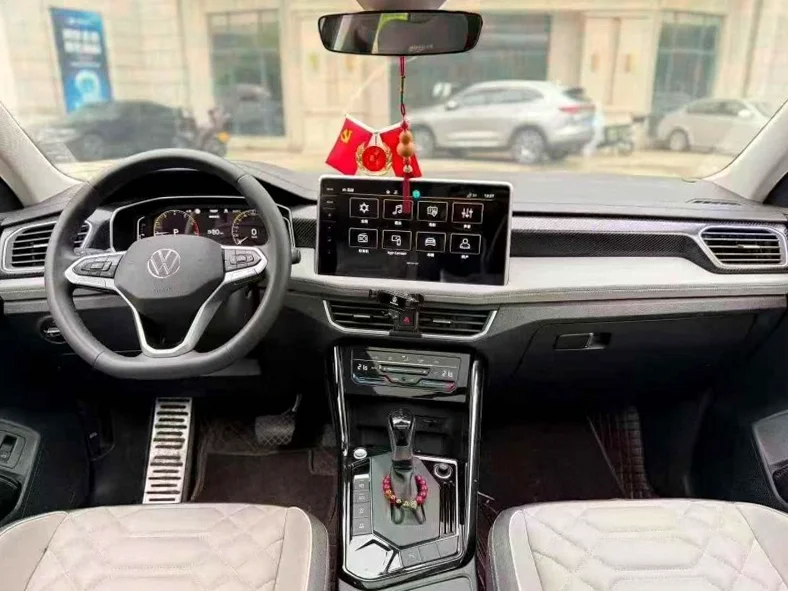 大众探岳 后面外观三