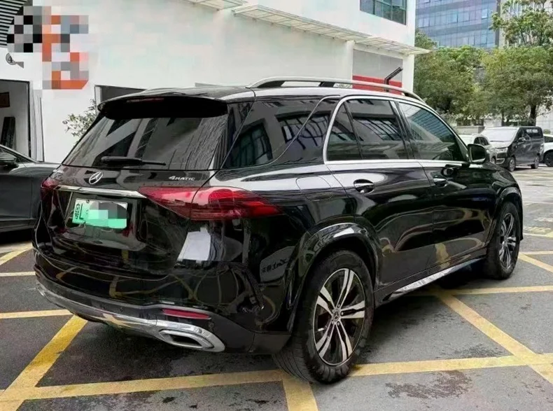 奔驰GLE 后面外观二