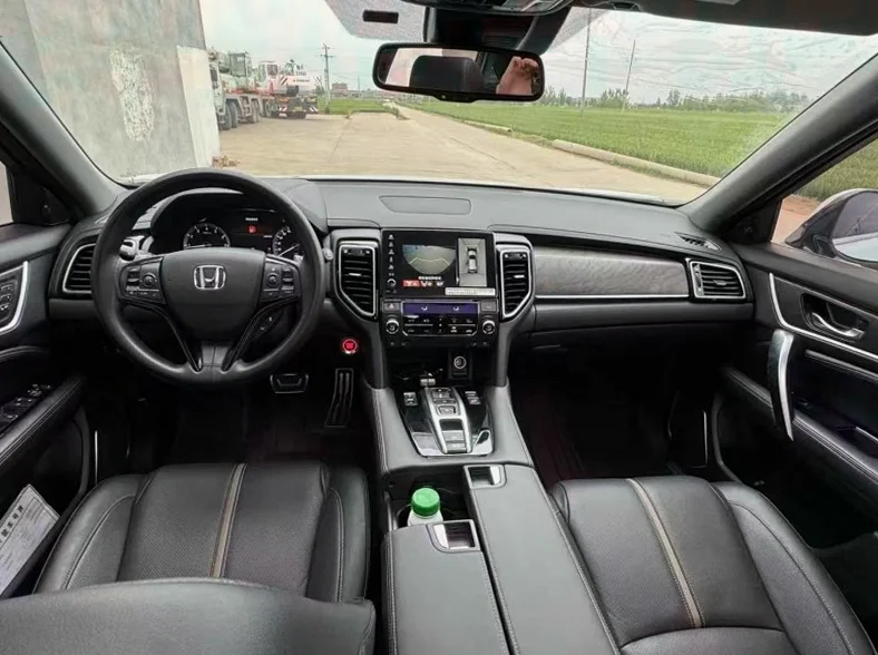 本田URV 后面外观二