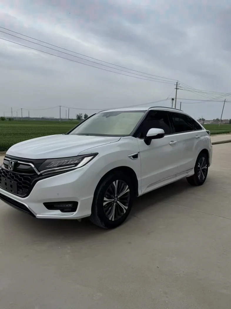 本田URV 正面外观三