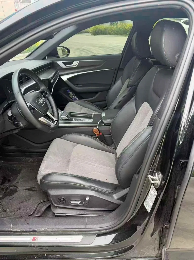 奥迪A6L 后面外观三