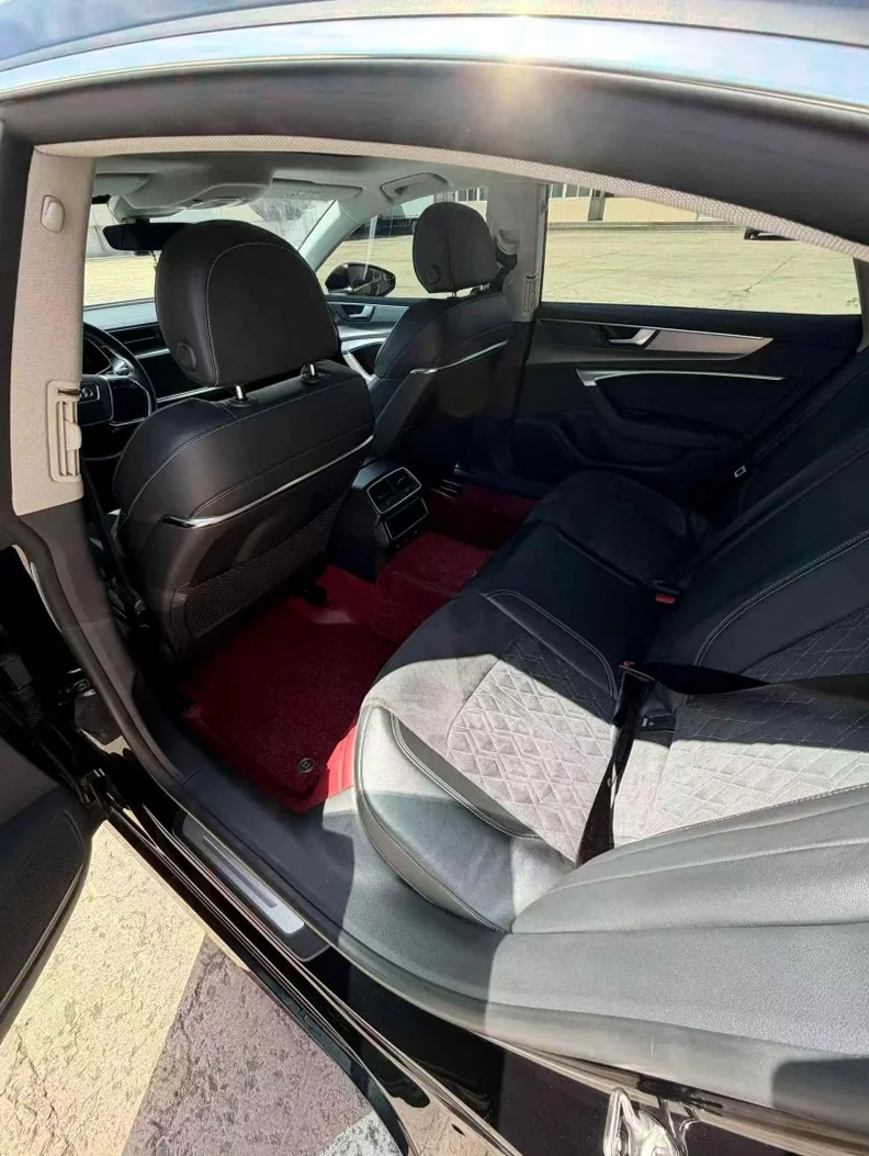 奥迪A7L 后面外观三