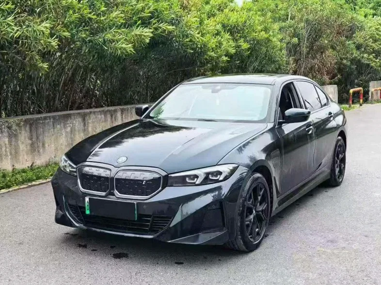 宝马I3 正面外观二