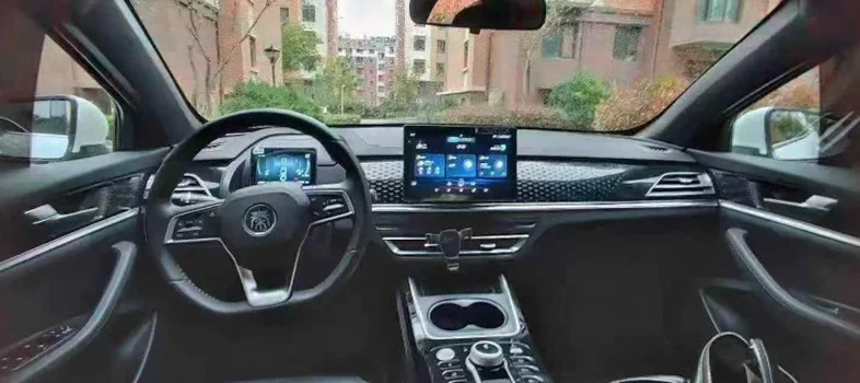 比亚迪秦 后面外观二