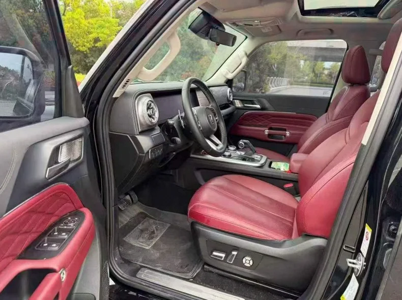 长城汽车坦克 后面外观三