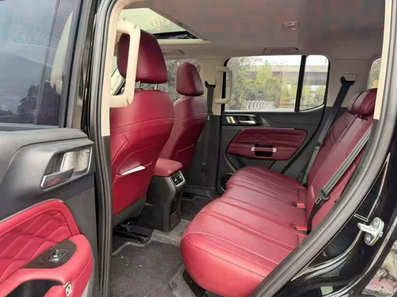 长城汽车坦克 后面外观一