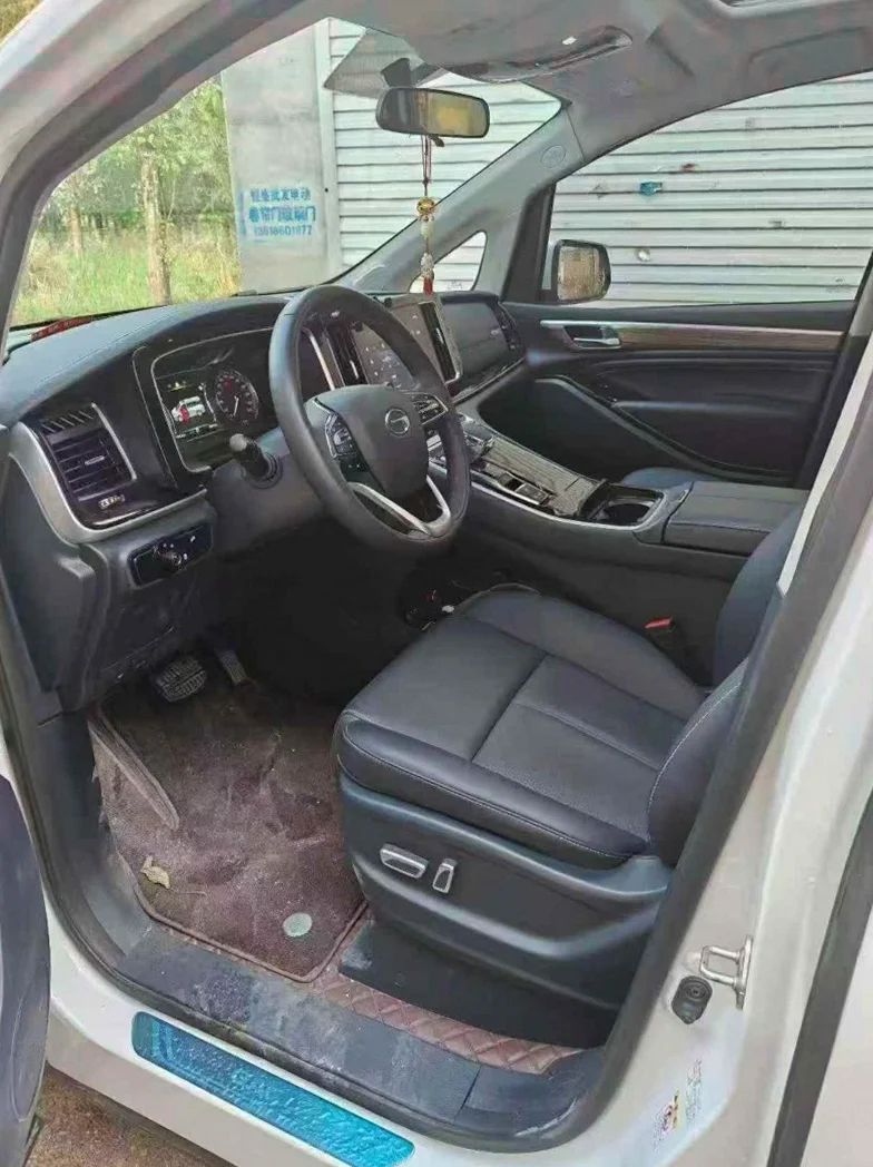 传祺M8 后面外观三