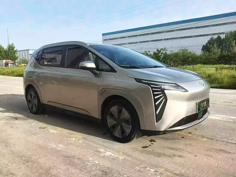 传祺埃安Y 正面外观二