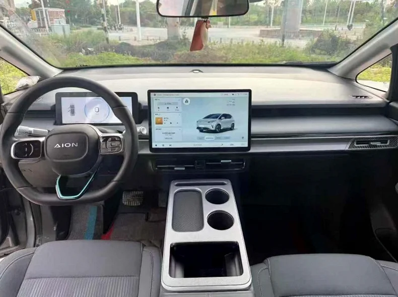 传祺埃安S 后面外观二