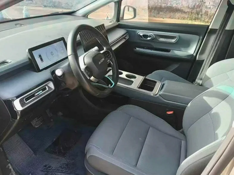 传祺埃安Y 后面外观三