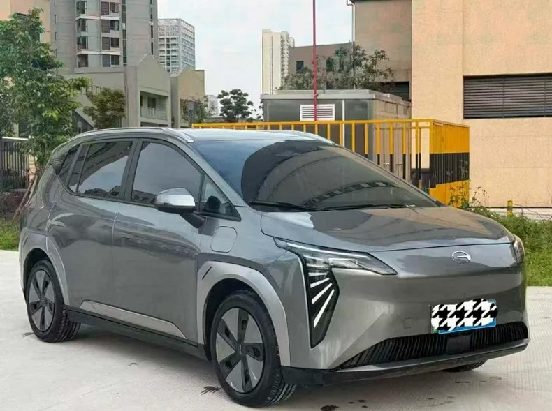 传祺埃安S 正面外观二