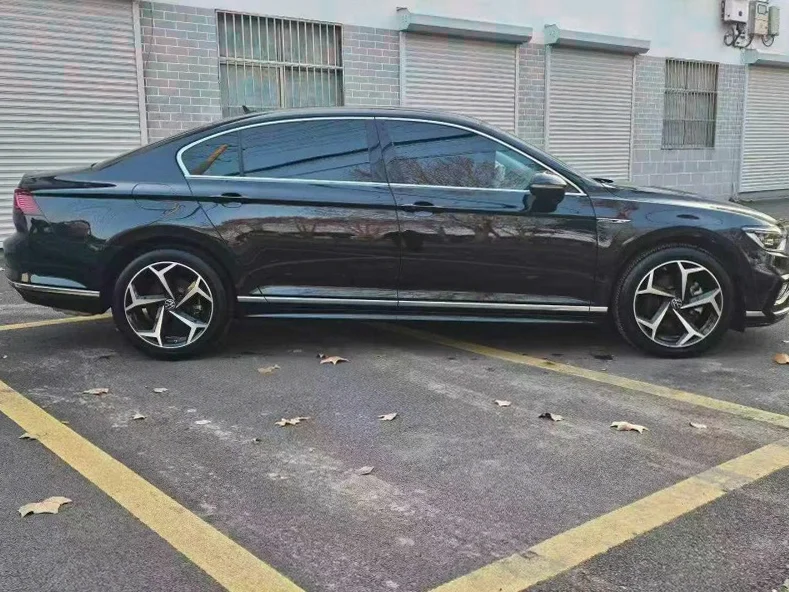 大众迈腾 正面外观二