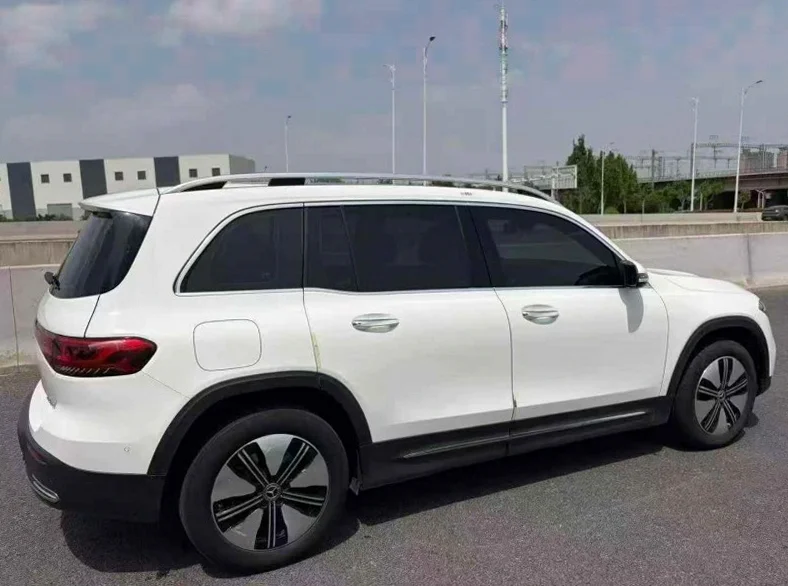 奔驰EQB 内饰后排