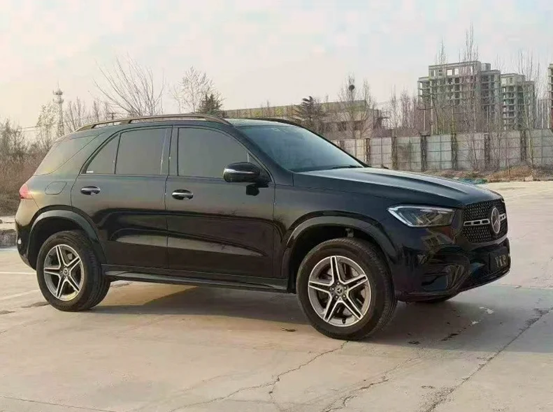 奔驰GLE 正面外观三